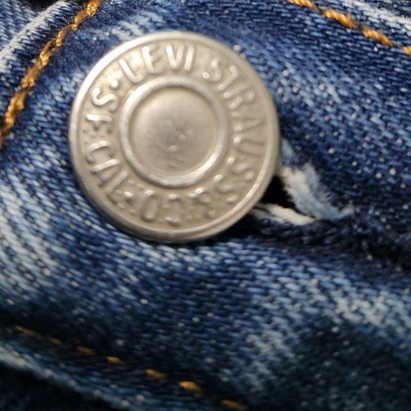 Levi's High Waisted Jeans - Picture 4 of 8